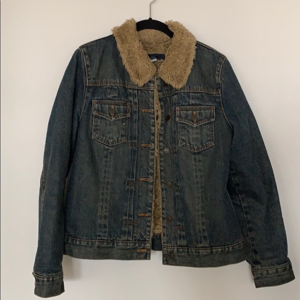 Gap brand Fur lined denim jacket. Sz M